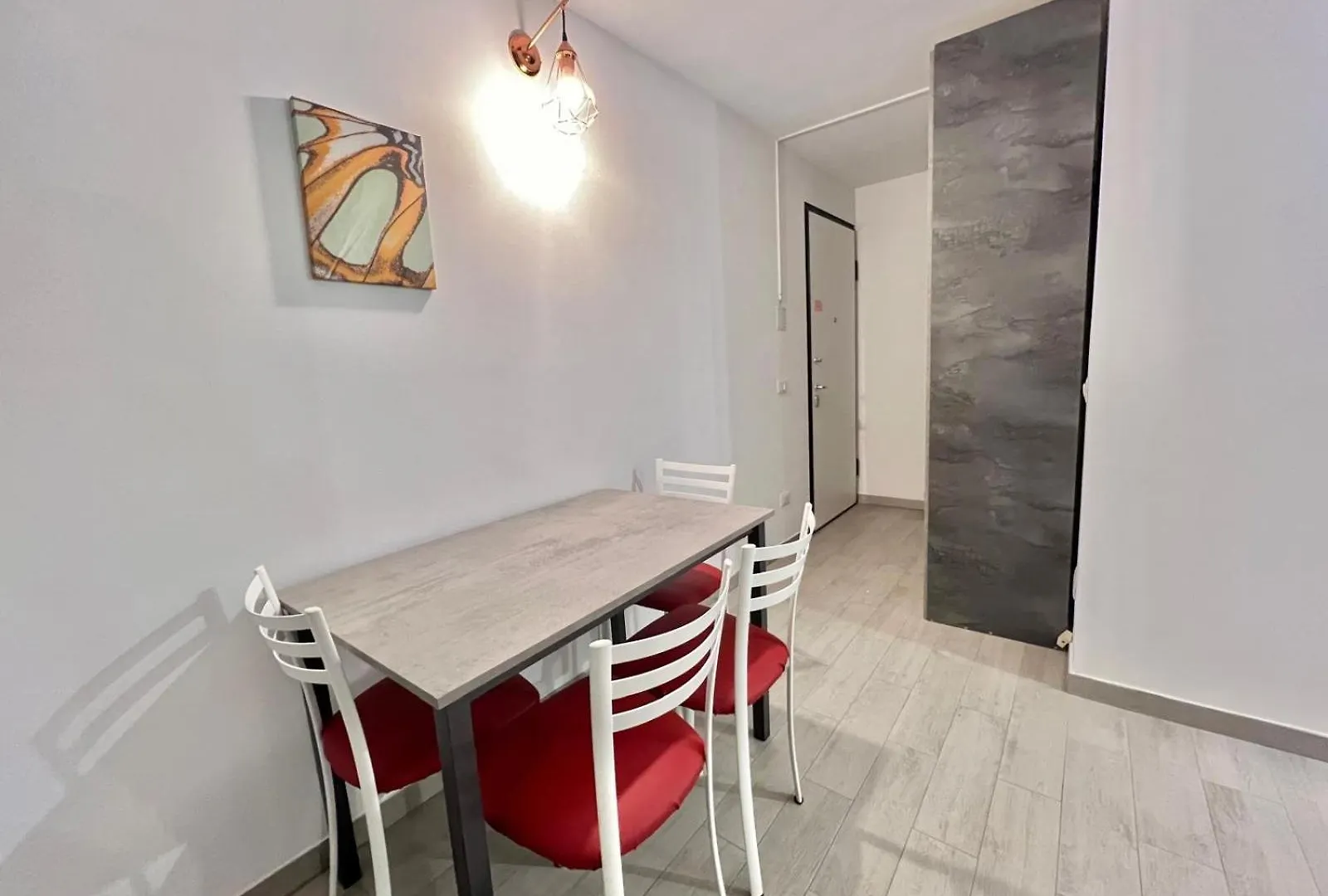 Apartment Abruzzi Home S&S, Graziosa, Accanto Metropolitana Verde Cologno Sud M2, Con Parcheggio Gratuito In Strada Cologno Monzese